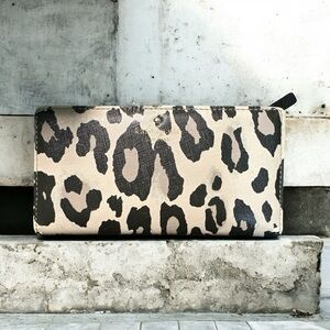 $LOW START $ Kate Spade ♠️ Leopard Print Wallet
